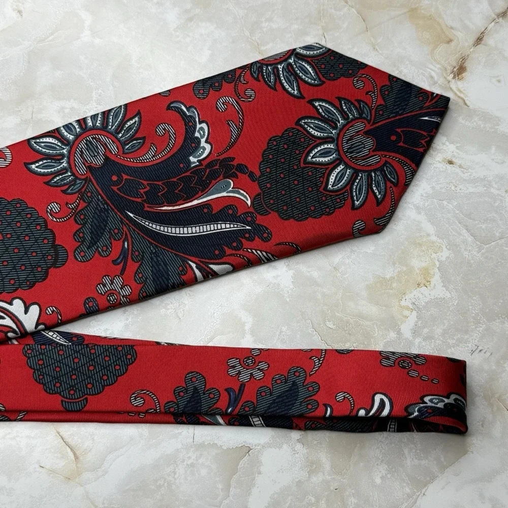 NWOT Stanford Silk Tie Red &‎ Navy Print 3 5/8